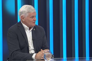 Ekonomika neporoste? Tak podejte demisi, navrhl Tlustý vládě. Zadlužování označil za šílenství